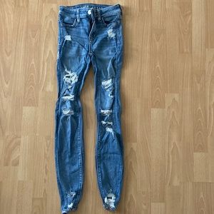 American eagle Blue ripped skinny jeans